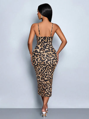 SOLERSUN Spring and Summer Elegant Commuting Retro Sexy Business Vintage Style Casual Sleeveless V-Neck Valentine'S Day Wedding Season Party Holiday Music Festival Black Sexy Lace Suspender Waist Gathered Slimming Extreme Waist-To-Hip Ratio Short-Sleeved Hip-Covering White Polka Dot Mid-Length Dress for Women (Random Floral Pattern)