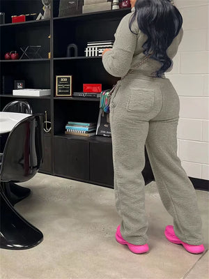 Cozy Up This Winter with Our Solid Plush 2-Piece Women's Zipper Cardigan and Drawstring Pants Set