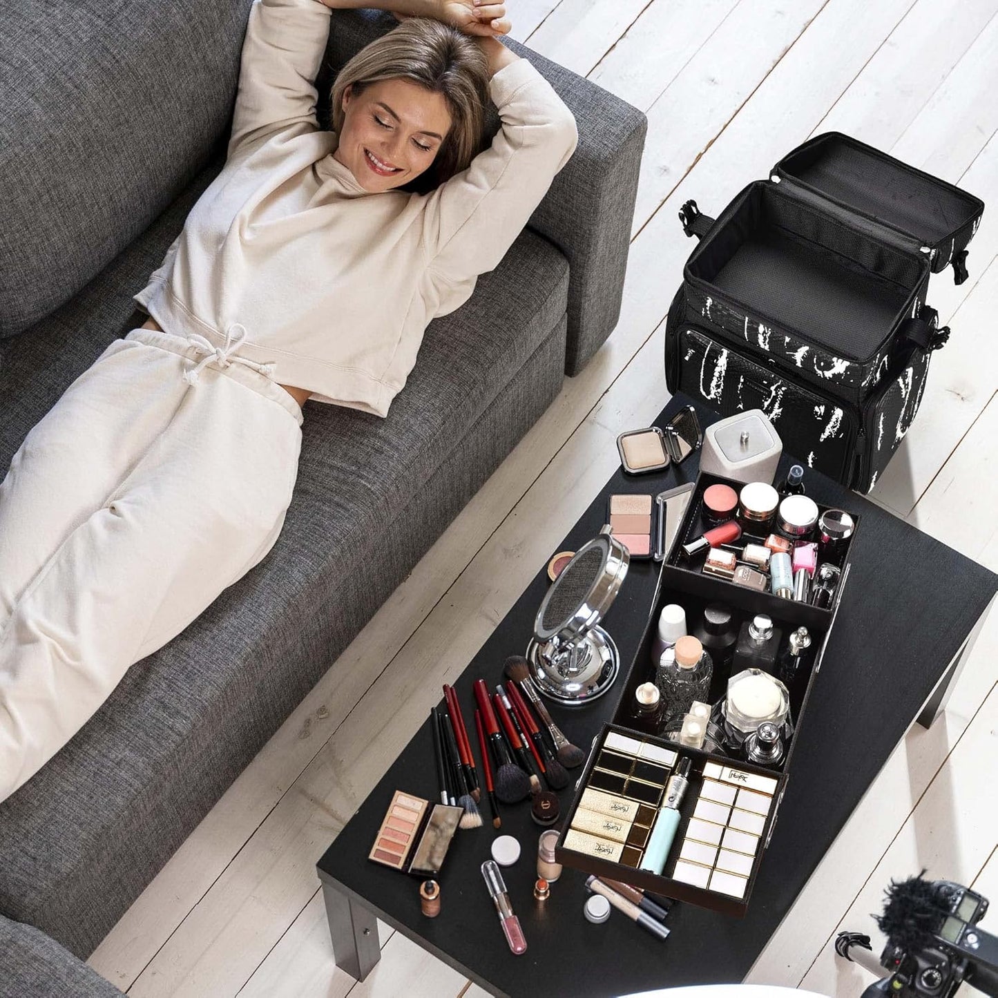 Soft Sided Rolling Makeup Train Case Cosmetic Organizer Crocodile Makeup Case Trolley for Makeup Artist Nail Technician Hairstylist Crafters with Detachable Pouch & Shoulder Strap,Black