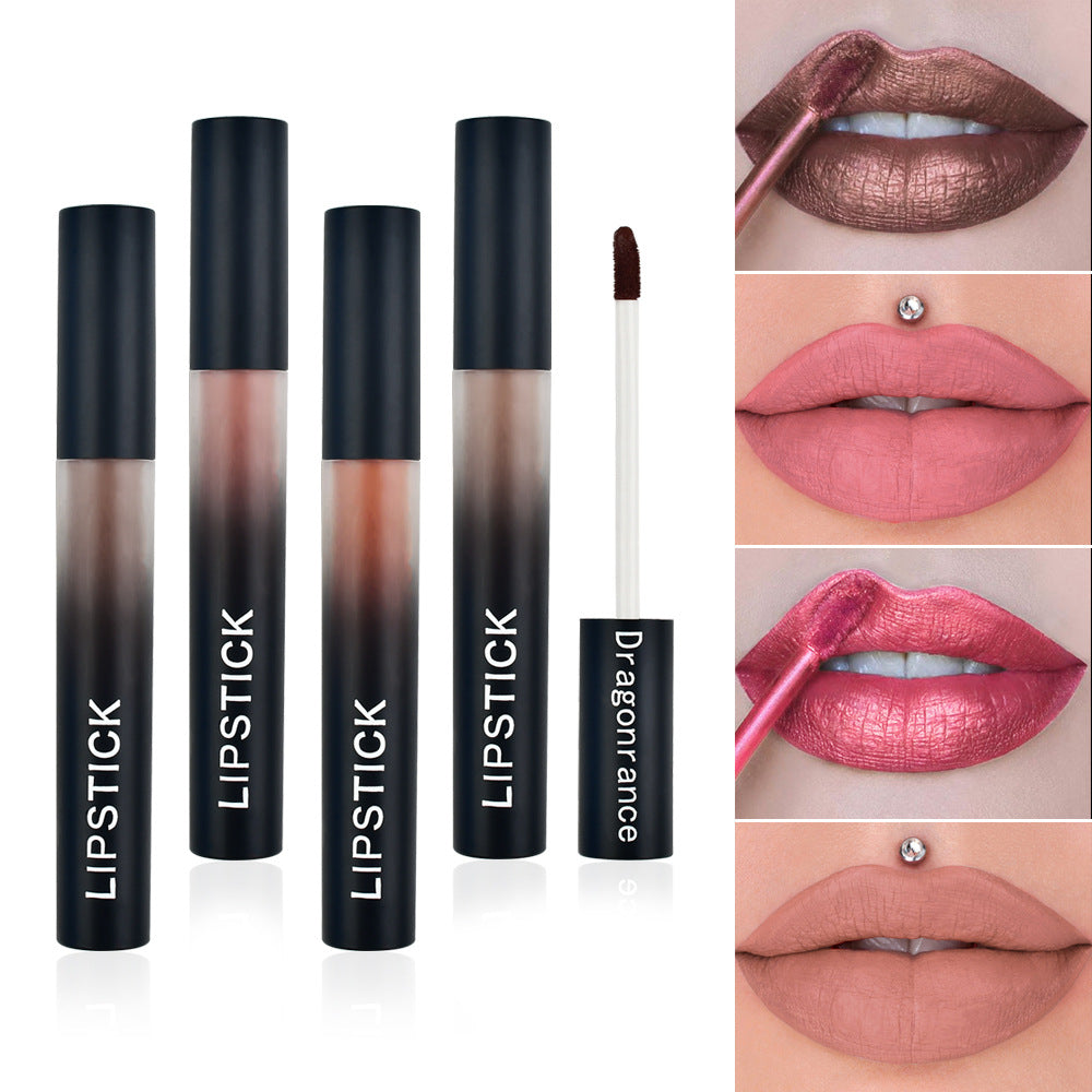 Hydrating lipstick set for all-day wear