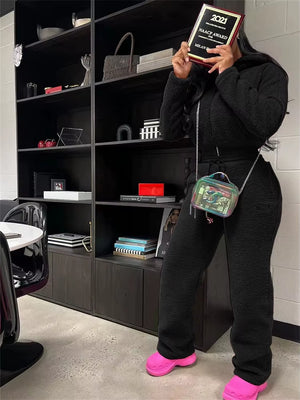 Cozy Up This Winter with Our Solid Plush 2-Piece Women's Zipper Cardigan and Drawstring Pants Set