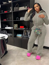 Cozy Up This Winter with Our Solid Plush 2-Piece Women's Zipper Cardigan and Drawstring Pants Set