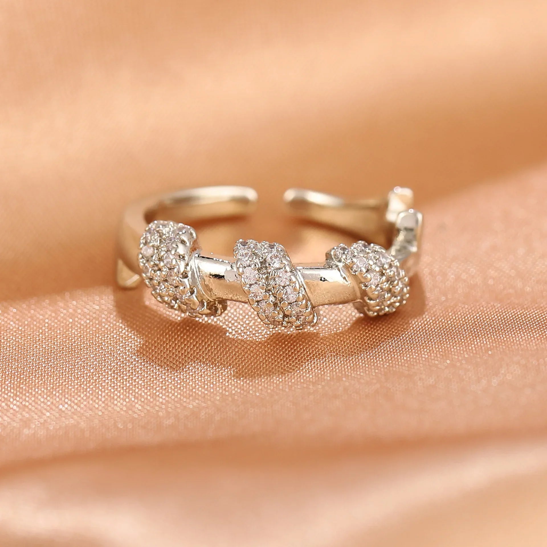Niche Opening Adjustable Non-fading Cross Ring - Dazzling Beauty Solution