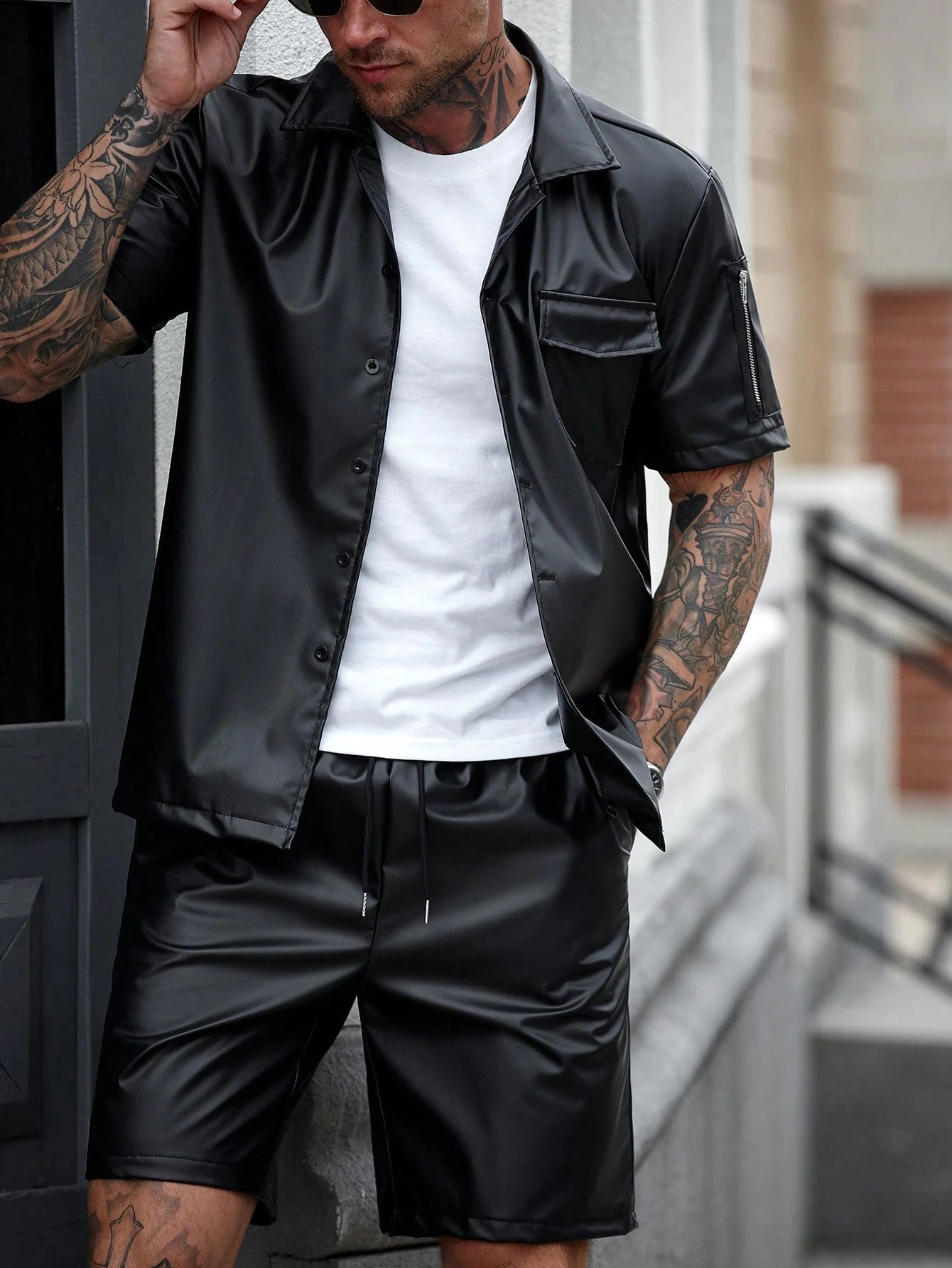 Manfinity LEGND Men'S Solid Front Button Short Sleeve Shirt and Drawstring Waist Pocket Shorts Set Men'S Outfits Sets Men Fashion Clothes Men Outfits 2 Pieces Men'S Designer Outfits